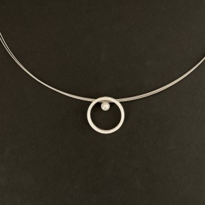 Anhänger Kreis mit Perle, ca. 19 mm, Silber