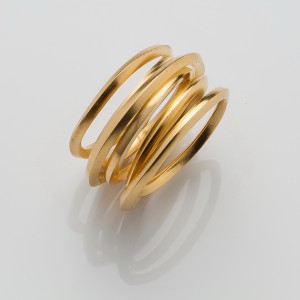 Ring Spirale, ca. 9 mm breit, 6 mal gewickelt, Silber goldplattiert